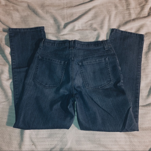 Mom Jeans - Picture 2 of 3